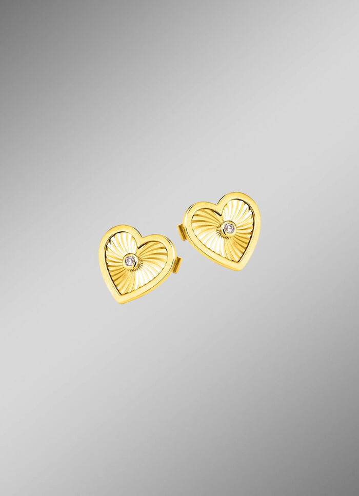 Oorbellen met diamanten in de vorm van een hart 
