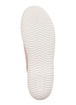 Remonte veterschoen met metalen inzetstuk in reli&euml;f 