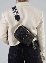 Laurina heuptasje met riemen in roofzuchtige bontlook 