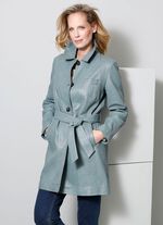 Korte leren jas met omslagkraag 