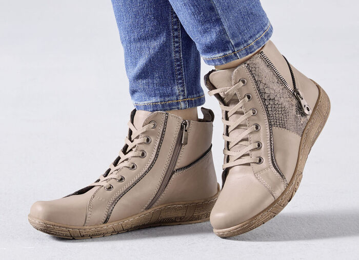 Andrea Conti veterlaarsje met reptiel-reliëf inzetstuk en decoratieve ritssluiting TAUPE