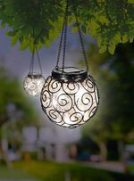 Zonnebal met metalen ketting 