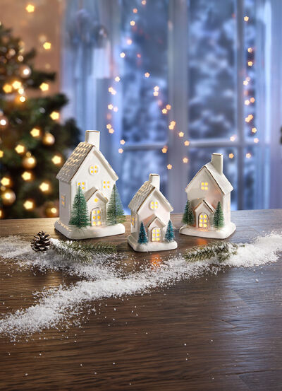 Verlicht porseleinen huis 