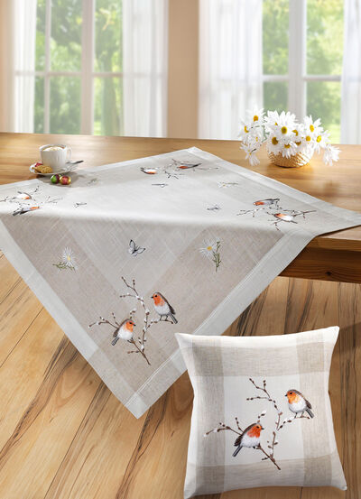 Tafel- en kamerdecoratie met roodborstjemotief 