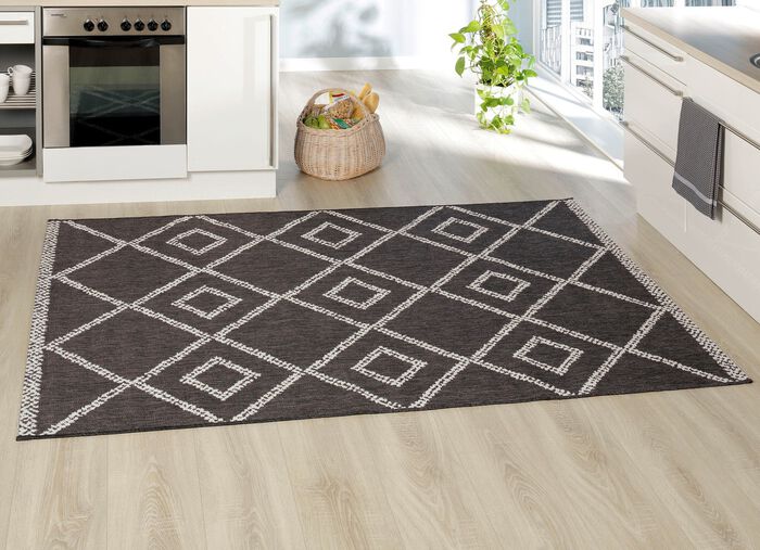 Vloerkleden en tapijten in natuurlijke sisallook 