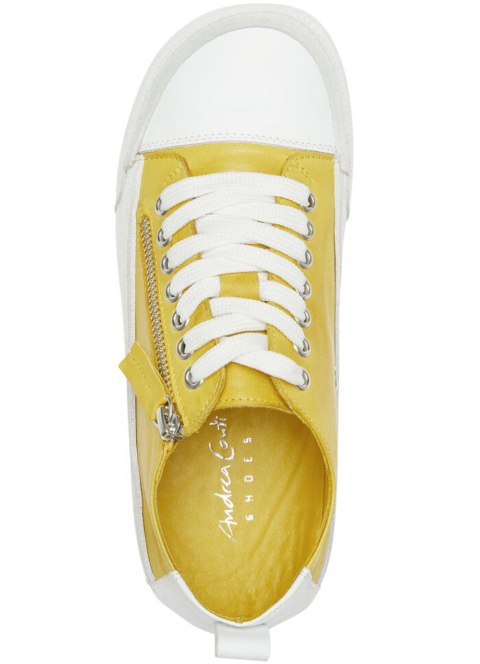 Andrea Conti sneakers in een trendy look GEEL