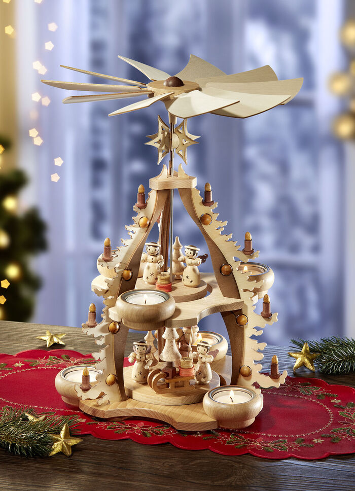 Tafelpiramide uit het ertsgebergte 