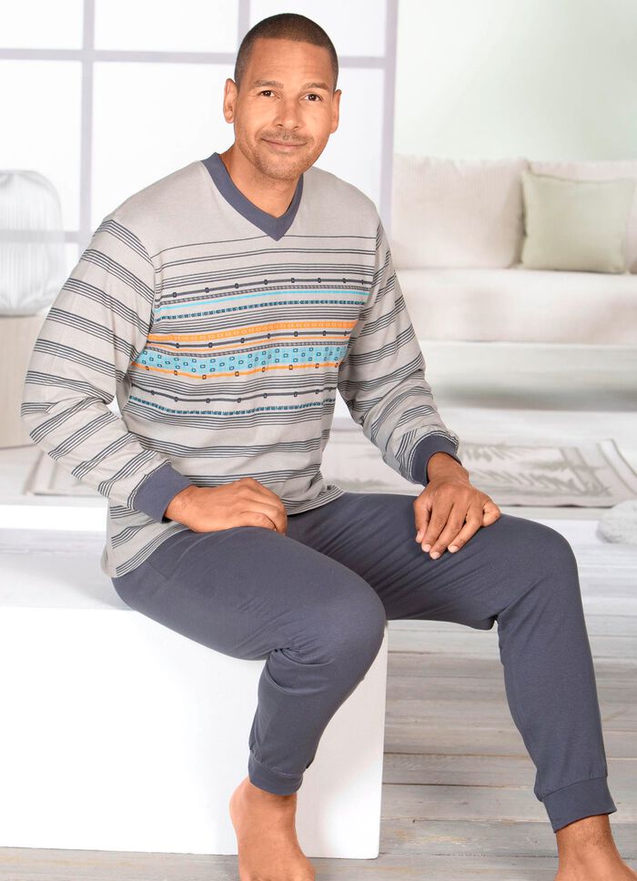 Set: pyjama en short met V-hals 