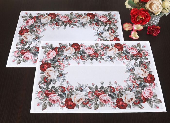 Expressief tafelkleed met een betoverend rozendessin ECRU-KLEURRIJK