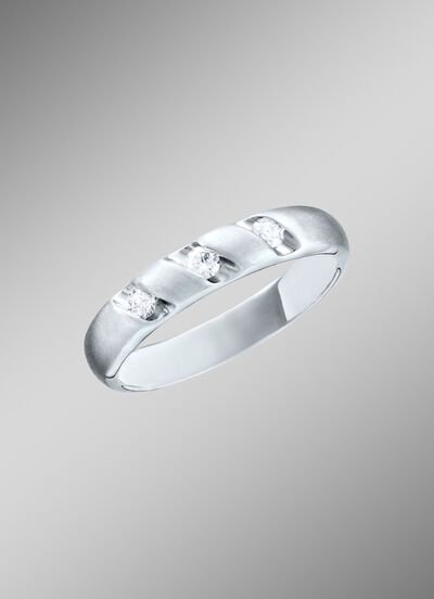 Platina damesring met 3 loepzuivere briljanten 