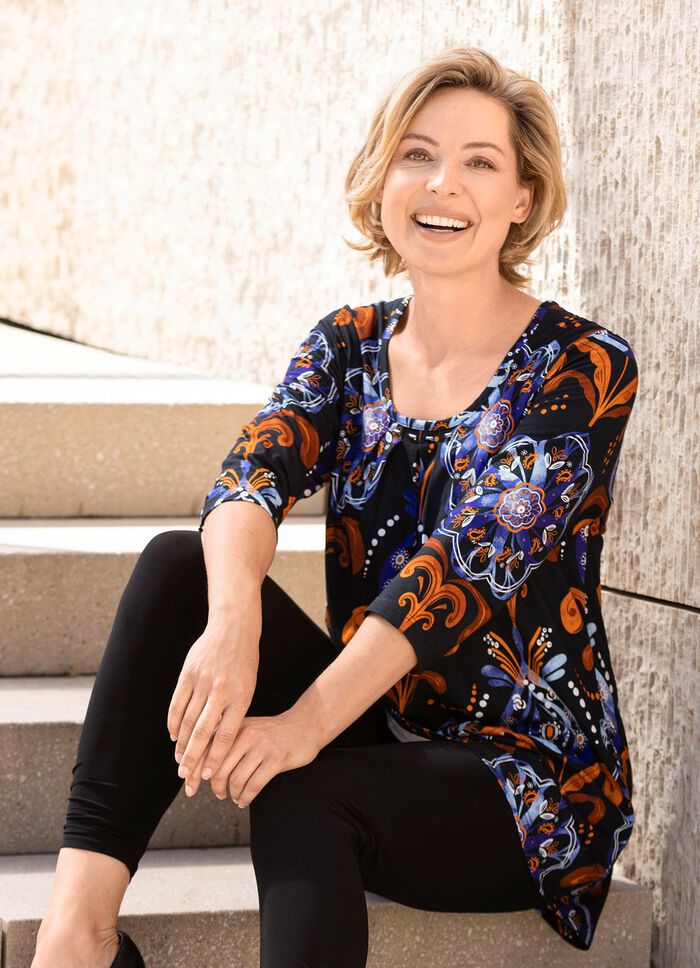 Prachtig lang shirt met bordversiering 