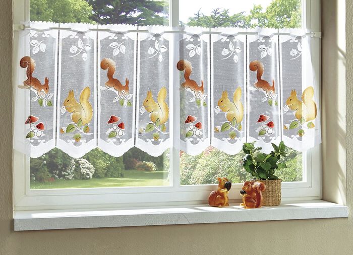 Kort gordijn in herfstsfeer met eekhoorn 