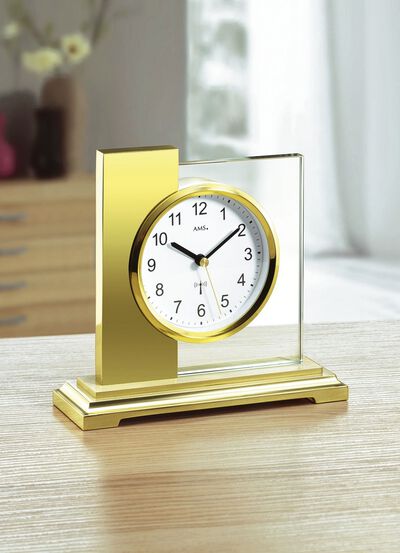 Tafelklok met geborstelde metalen behuizing 