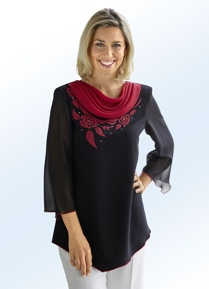 Tuniek met leuke bloemenapplicatie 