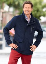 Jasje gemaakt van zacht microvelours 