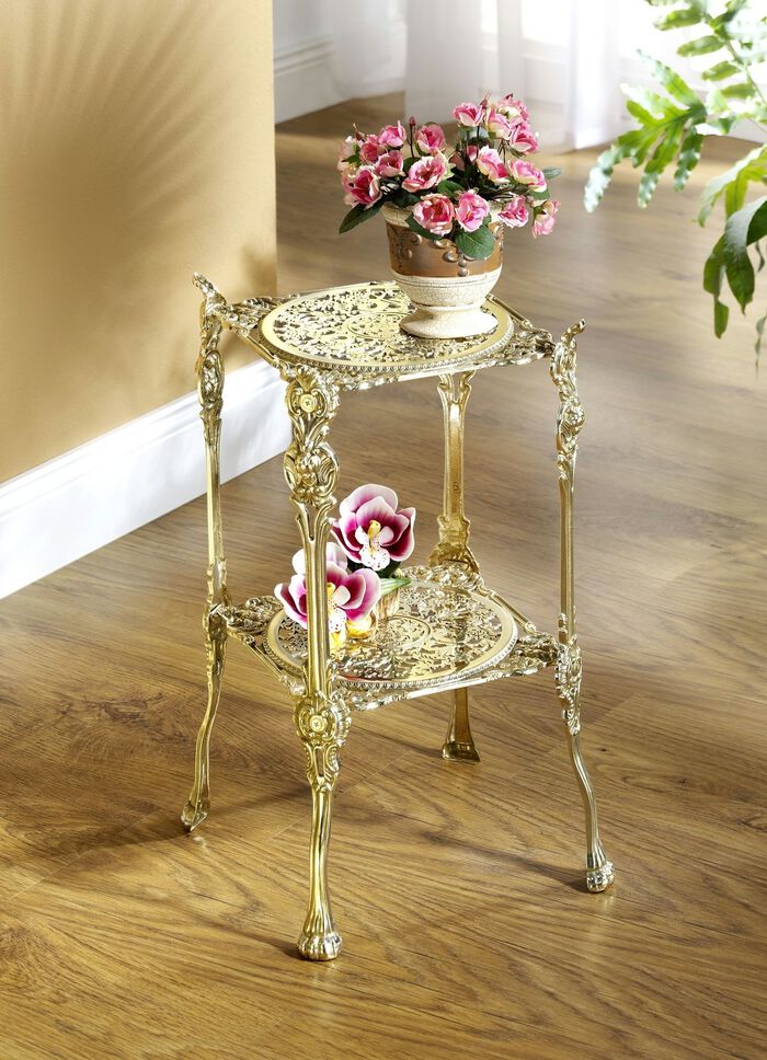 Bijzettafel gemaakt van massief, gepolijst messing 