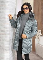 Jas met afneembare rand van imitatiebont op de kraag 