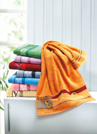 Badstof serie met elegante geborduurde rand van Dyckhoff 