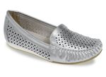 Mocassinpantoffels met luchtige decoratieve perforaties MATZILVER