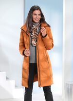 Functionele korte jas met veelzijdige kraag 