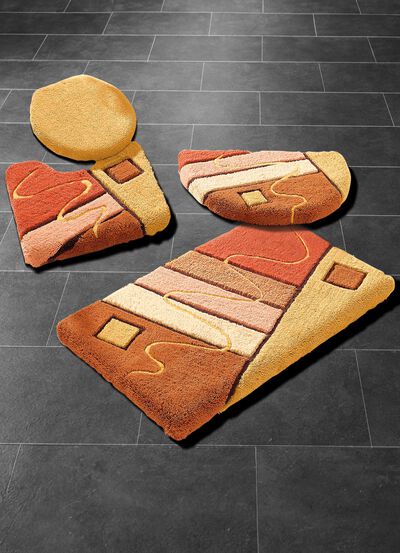 Barrevoetszachte badkamersuite in harmonieuze kleuren 