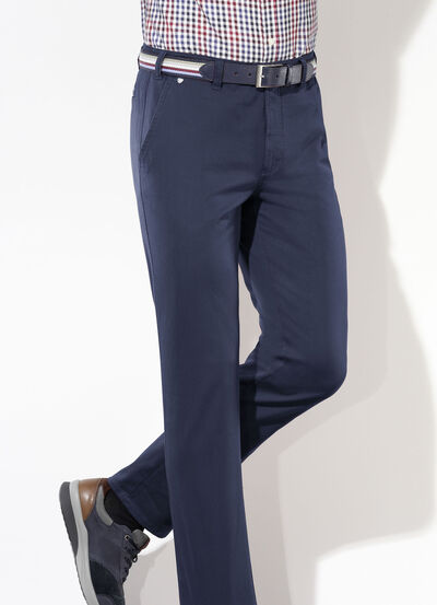 Broek "Brühl" met riem in 3 kleuren 