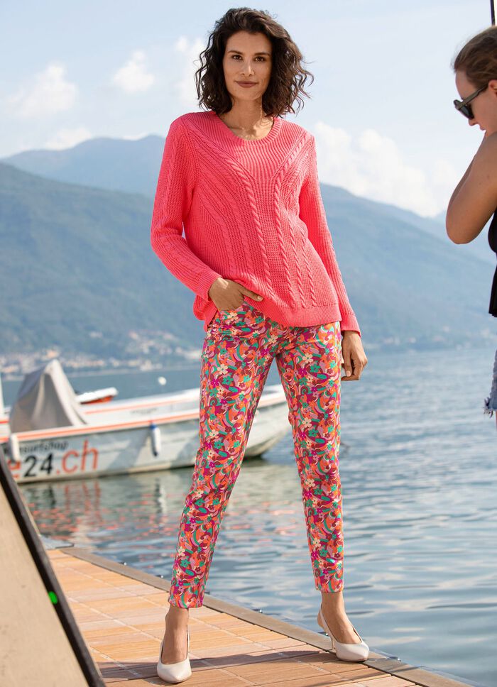 Broek met glanzende gekleurde inkjetprint 