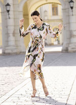 Jurk met strikceintuur 