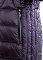 Korte jas met langsquilt aan de zijkant 