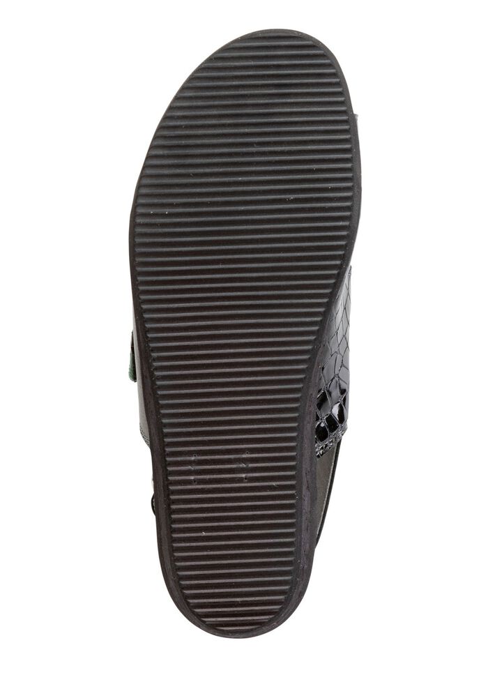 ELENA EDEN sandaal gemaakt van nappaleer en lakleer met krokodillenreli&euml;f 