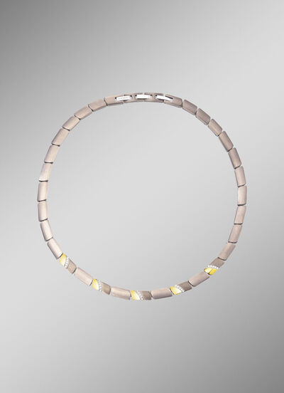 Tweekleurige ketting met synthetische zirkonia 