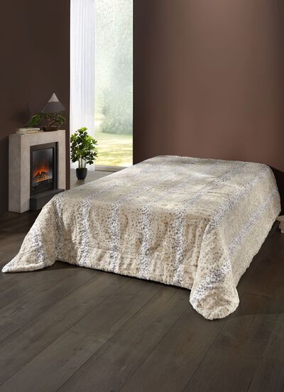 Sprei van pluizig imitatiebont 