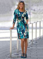 Expressief ontworpen jurk 