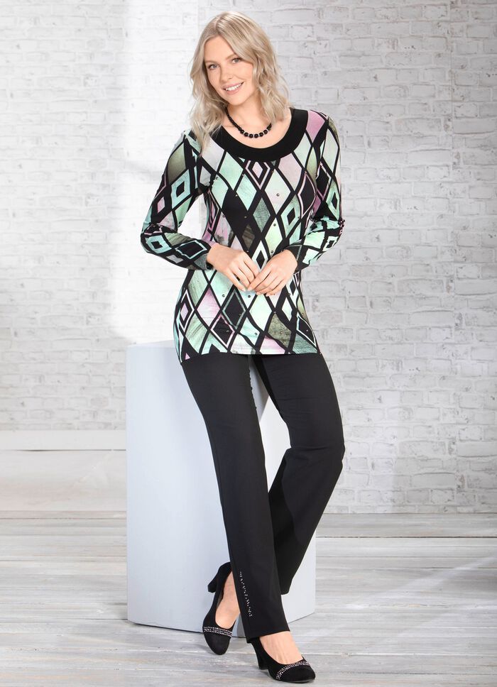 Expressief lang shirt met zwart paneel 