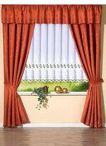 Kant-vitrage met rechte vorm en Plauener borduurwerk 