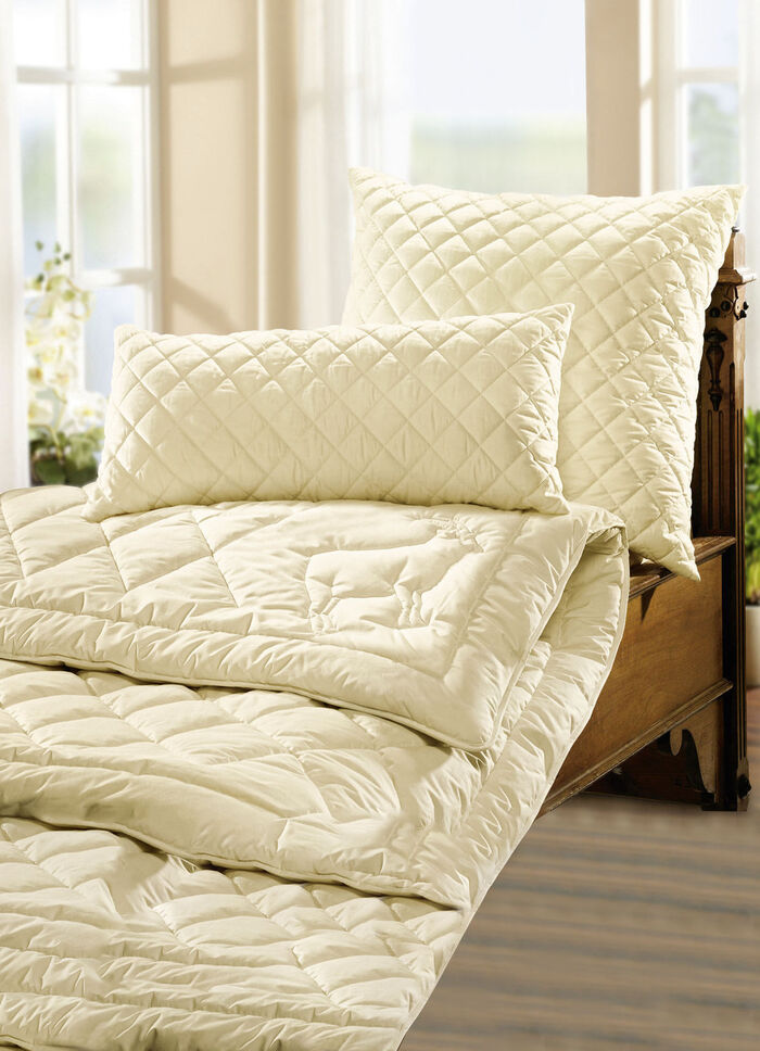 Fan-beddengoedprogramma met het fijnste en hoogwaardige fijne haar 