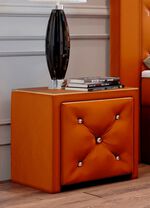 Nachtkastje met lade en glazen blad 