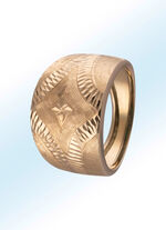 Damesring in een interessant ontwerp 