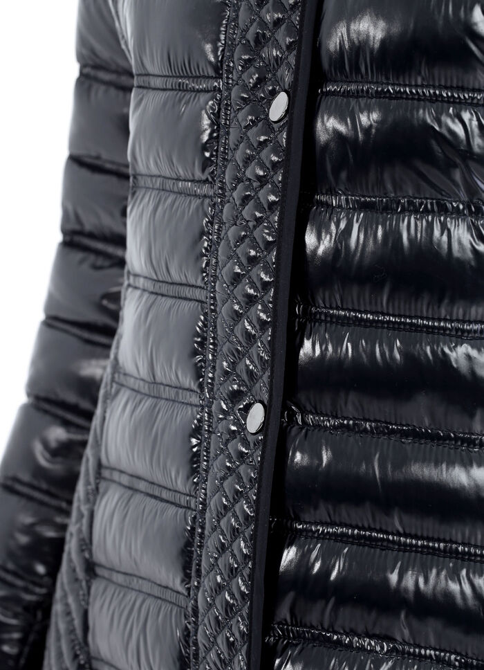 Jas met verschillende quiltvariaties 