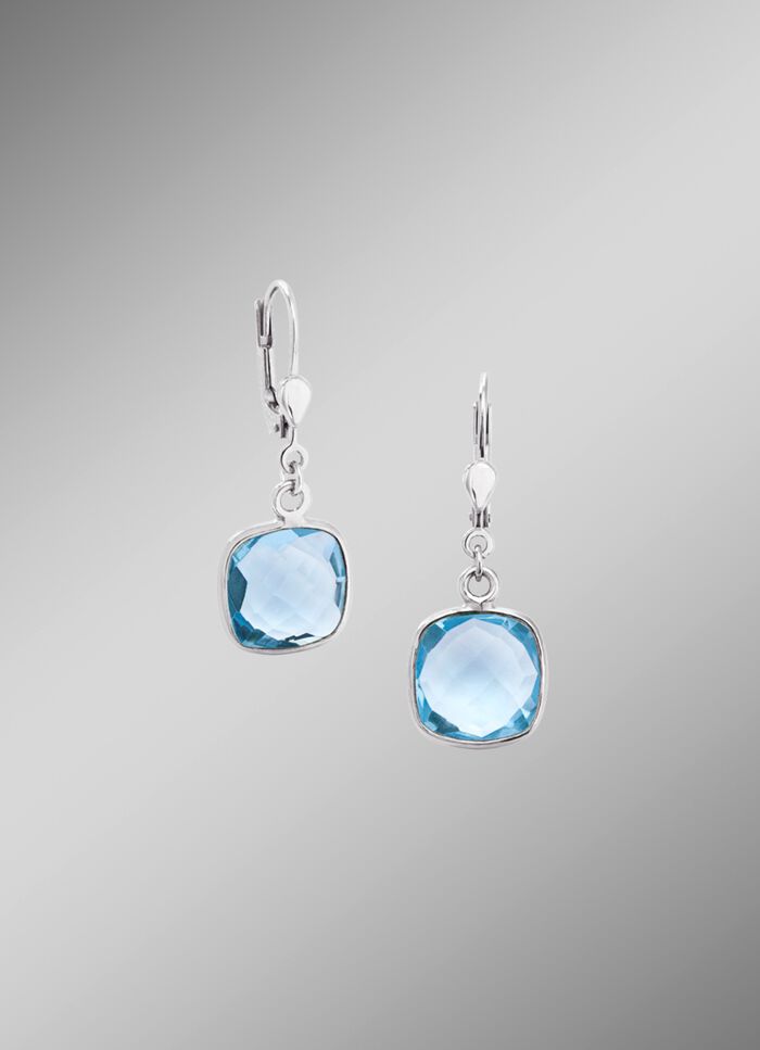 Mooie oorbellen met beh. blauwe topaas 