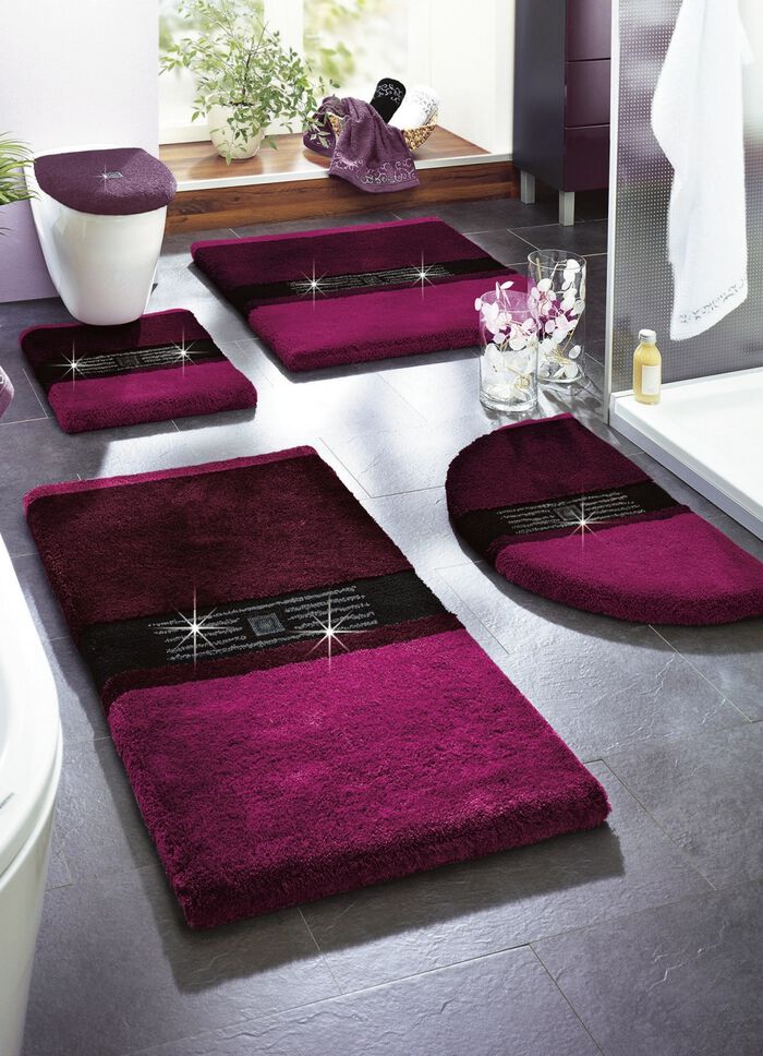 Zijdezachte badkamerset met schitterende kristallen 