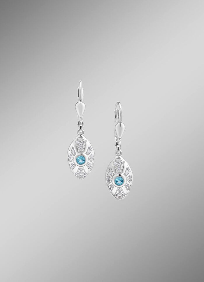 Stralende accenten &ndash; prachtige zilveren oorbellen 