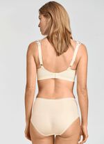 Miss Mary-bh met kleurig harmonieus bloemenmotief 