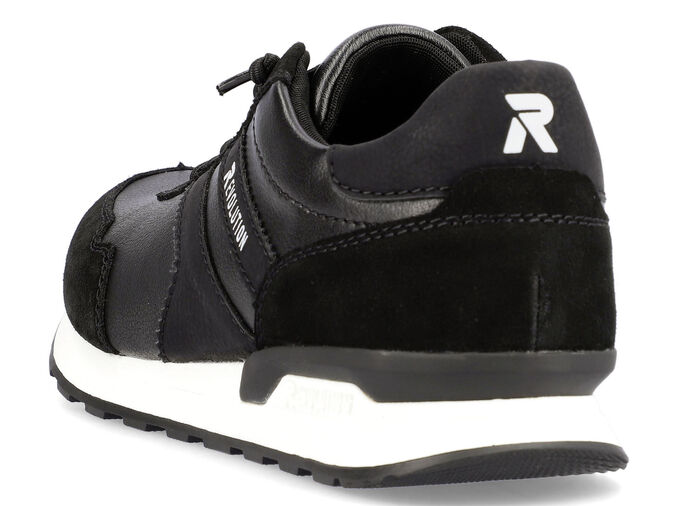 Sneakers met veters en uitneembaar voetbed van textiel ZWART