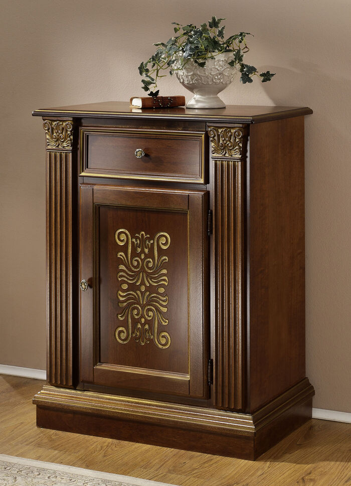 Hoogwaardige meubelserie met uitgebreide decoraties 