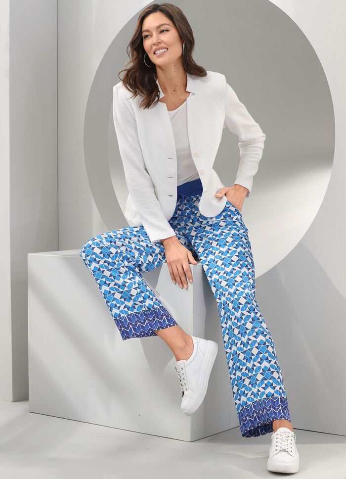 Broek met modieuze wijdte 