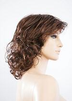 Adela pruik uit de Giorgio Montana Collectie KASTANJE MIX