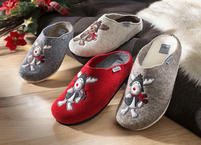 Pluizige, warme pantoffels van wolvilt 