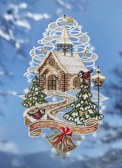 Raamdecoratie kapel van echt kantwerk uit Plauen 