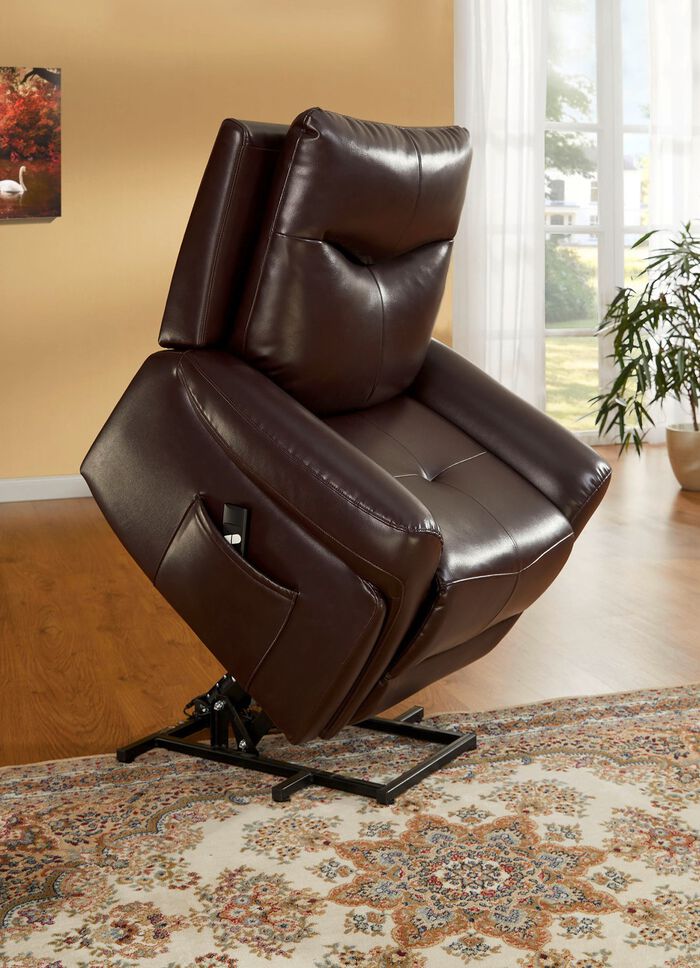 Comfortabele fauteuil gemaakt van kunstleer BRUIN